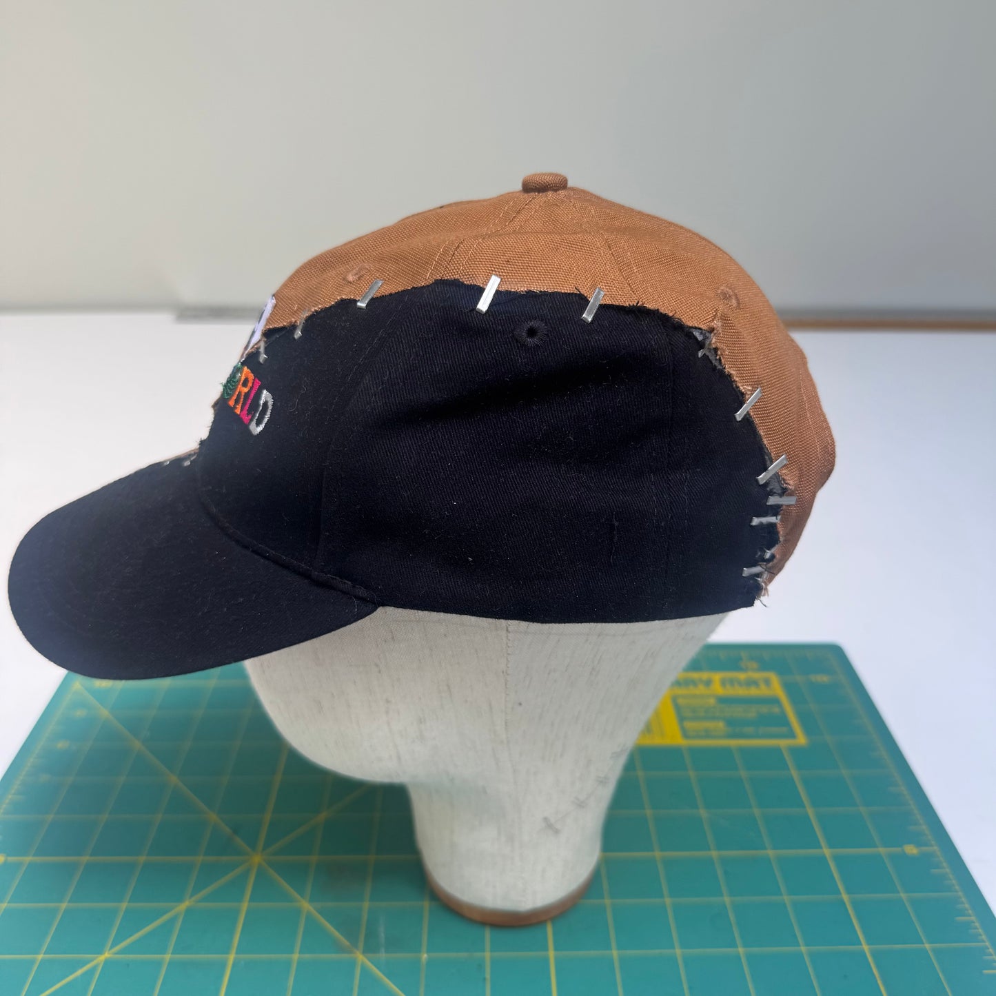 ELLIVO X TRAVIS SCOTT X CARHARTT CAP