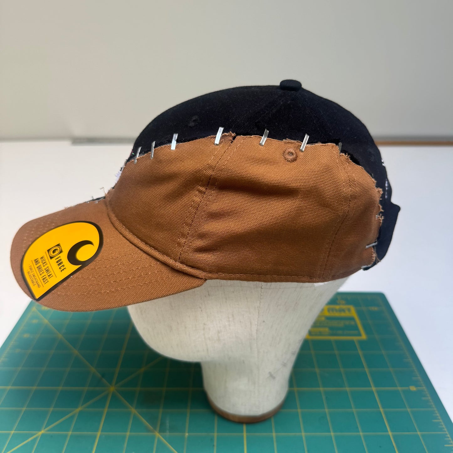 ELLIVO X TRAVIS SCOTT X CARHARTT CAP