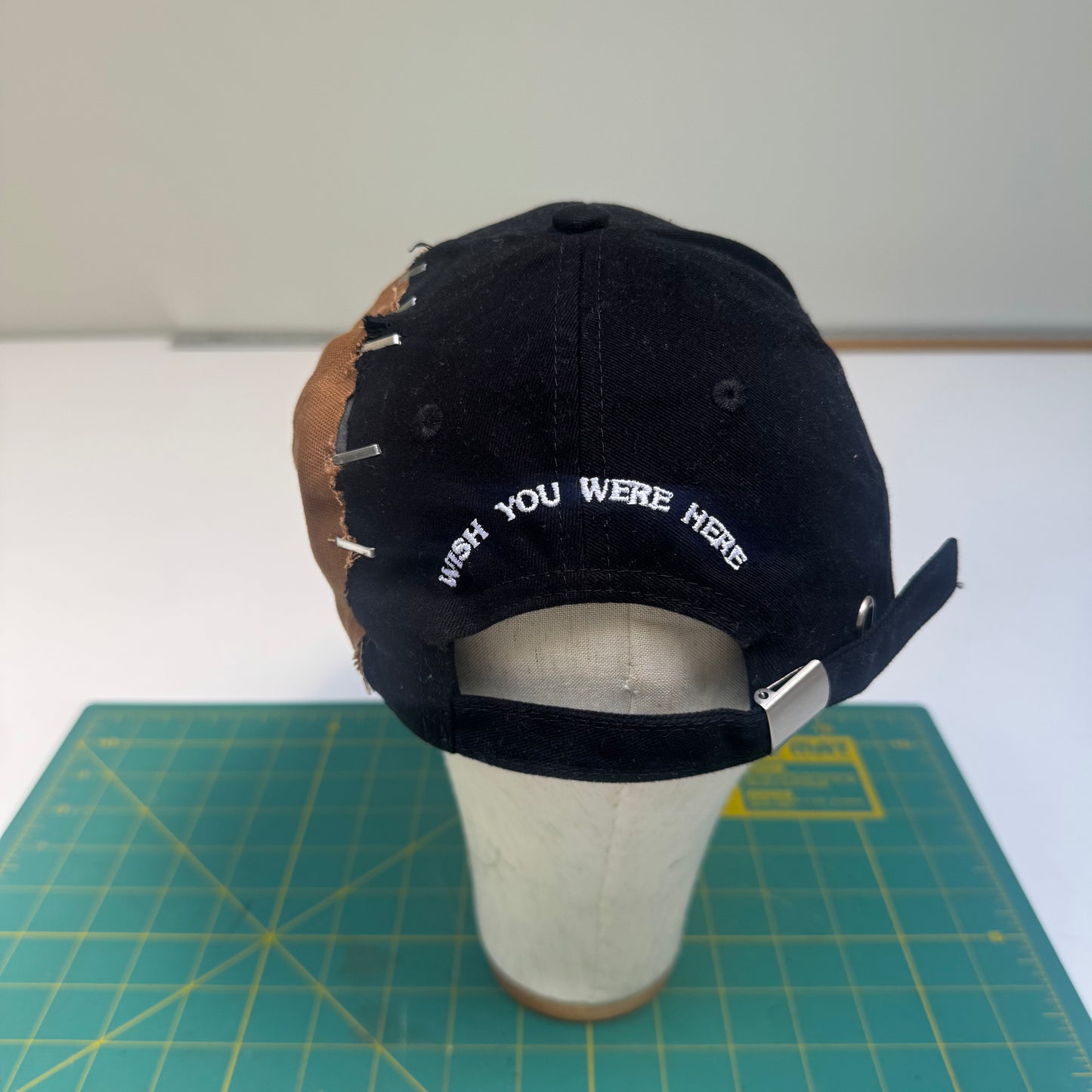 ELLIVO X TRAVIS SCOTT X CARHARTT CAP